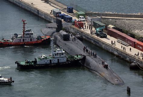 A US nuclear-powered sub arrives in South Korea, a day after North Korea resumes its missile tests